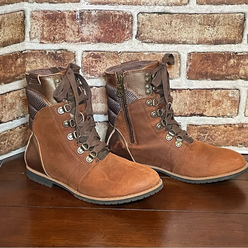 Columbia Women's Brown Lace-Up Boots - Picture 4 of 14